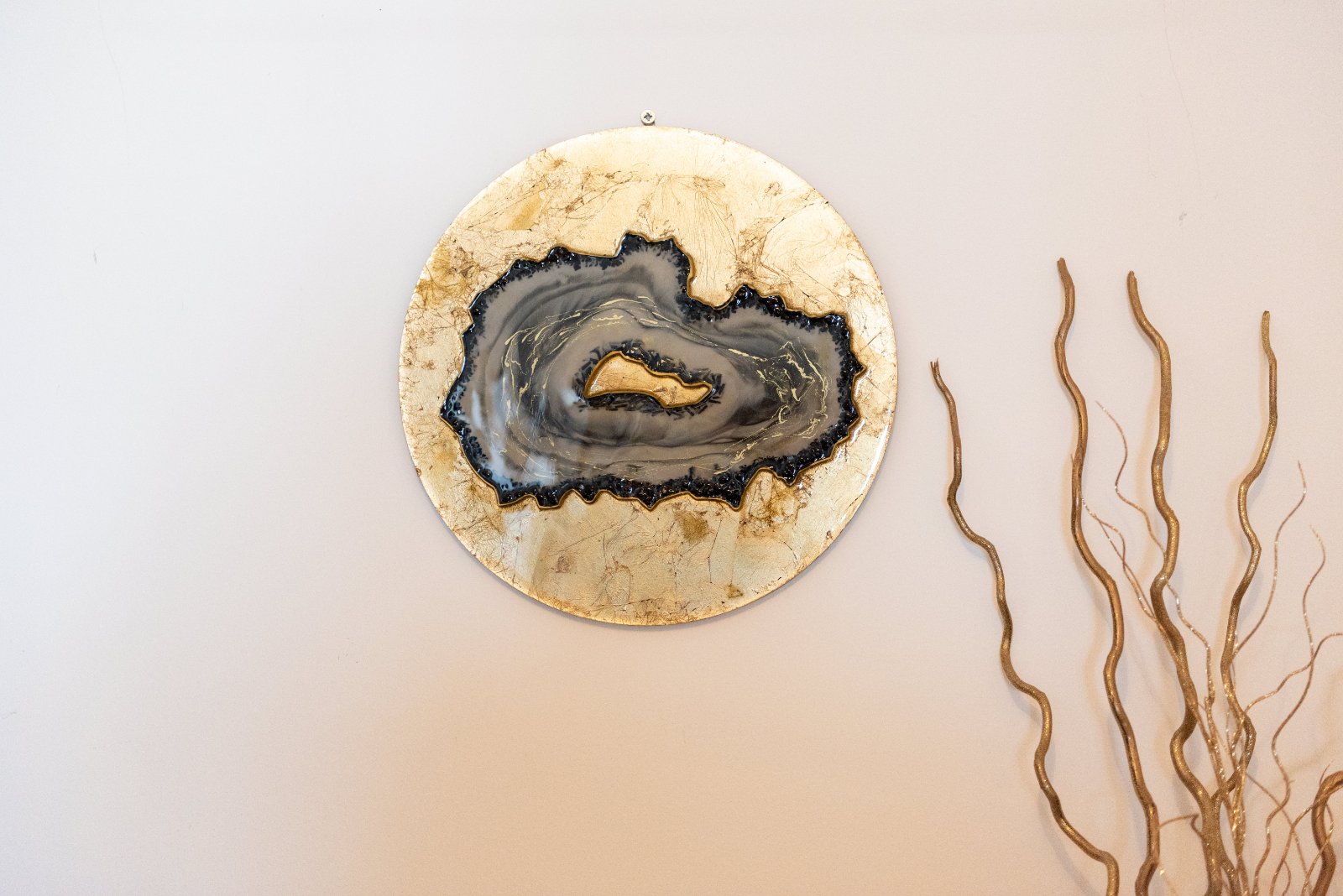 ΓΕΩΔΕΣ ΜΑΥΡΟ ΣΕ ΧΡΥΣΟ